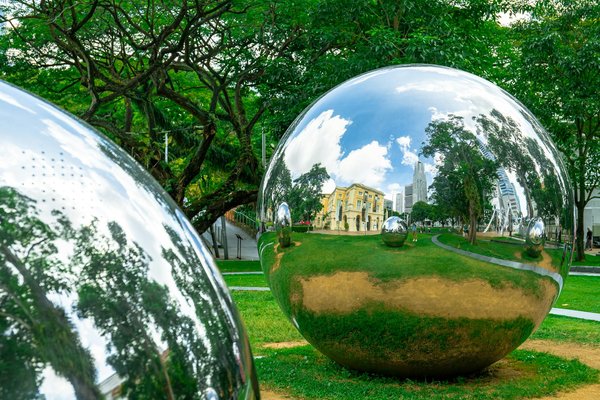 Explorez l"impact de la méditation de pleine conscience sur l"atténuation des douleurs chroniques chez les seniors